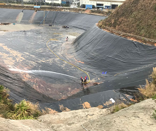 白下废水池清理