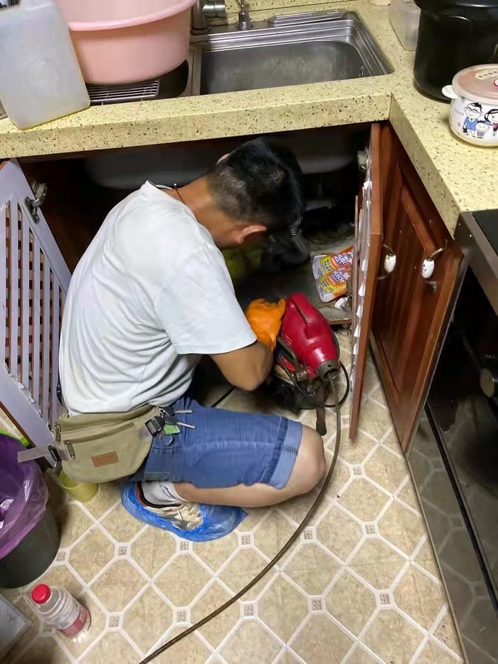 白下通下水道